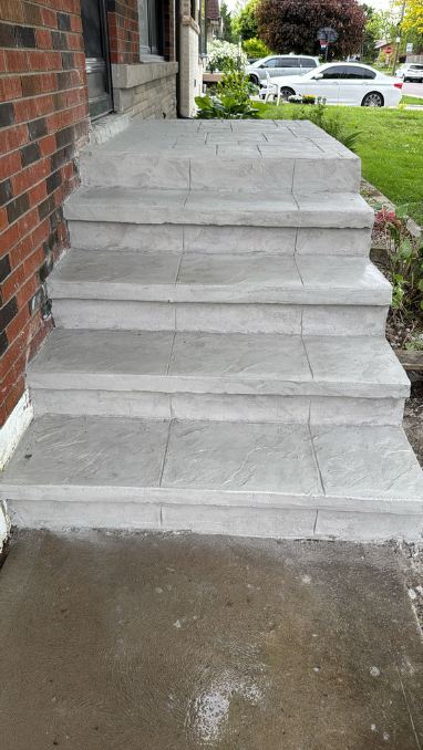 Cast concrete front steps