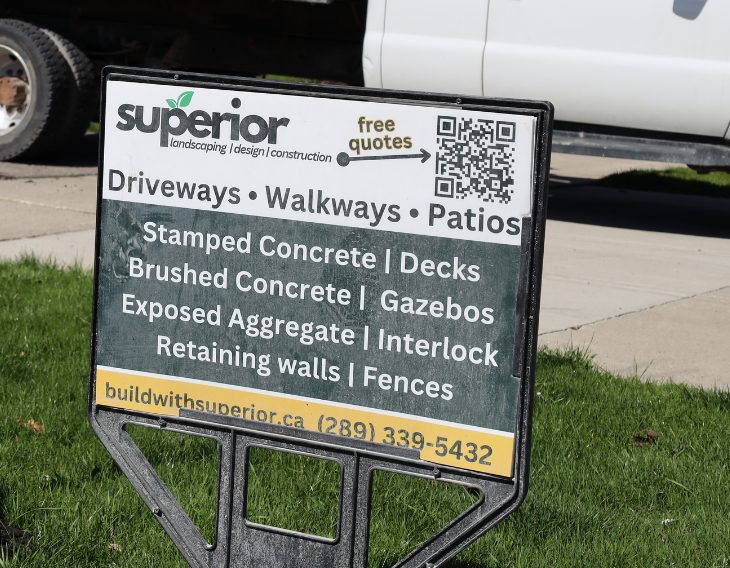 Superior job sign listing services on an active site